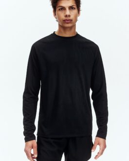 Long Sleeve Activewear Top With DryMove™