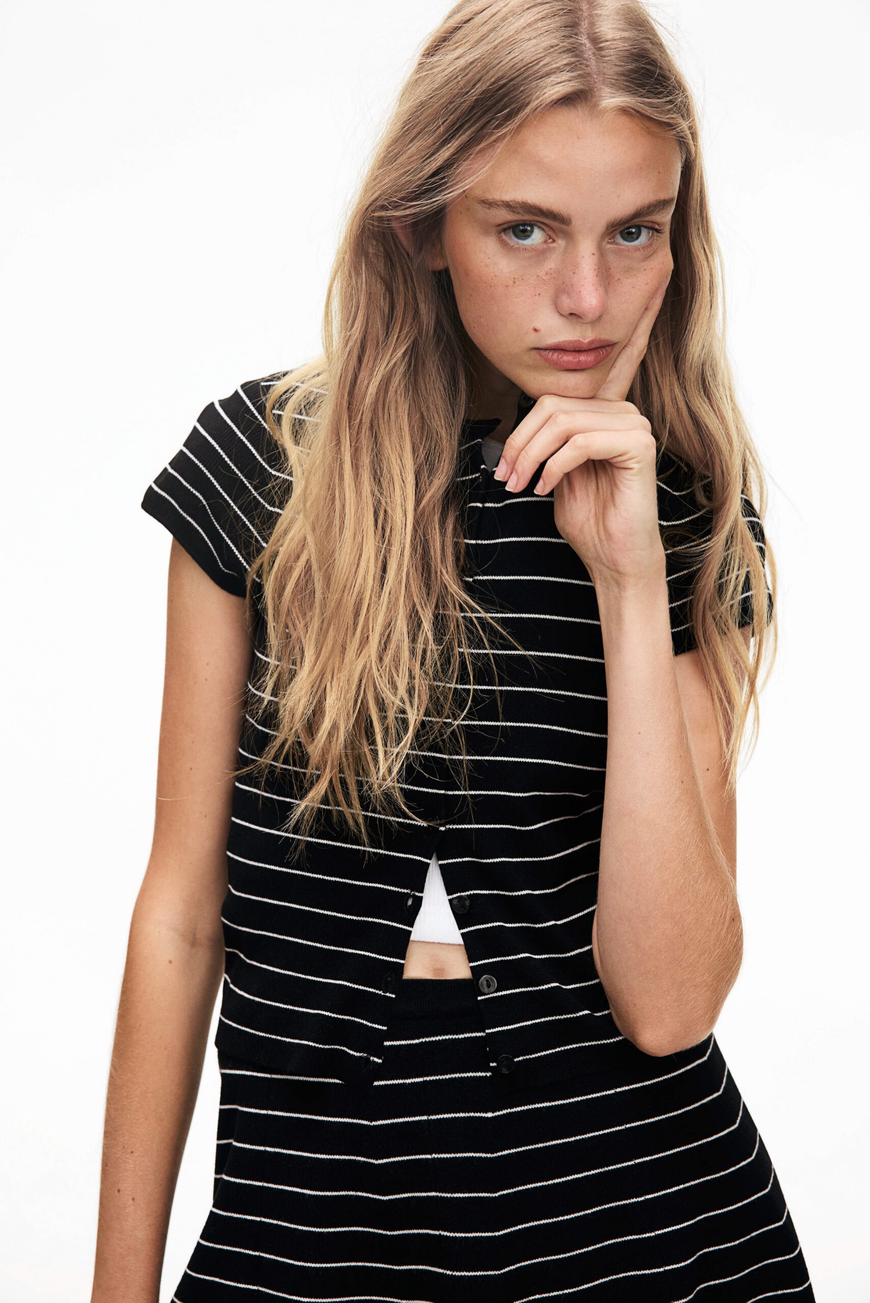 Fine Knit Short Sleeve Cardigan